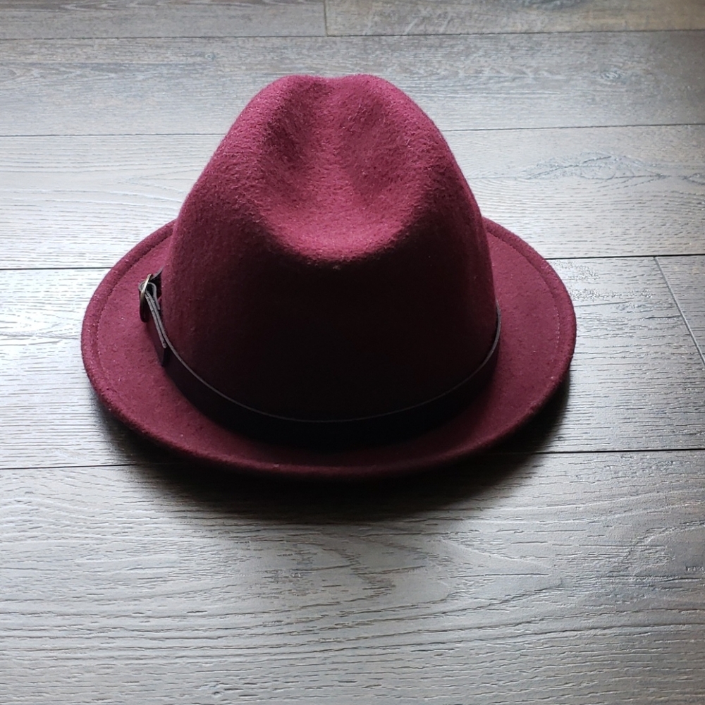 Hat - Picture 3 of 5
